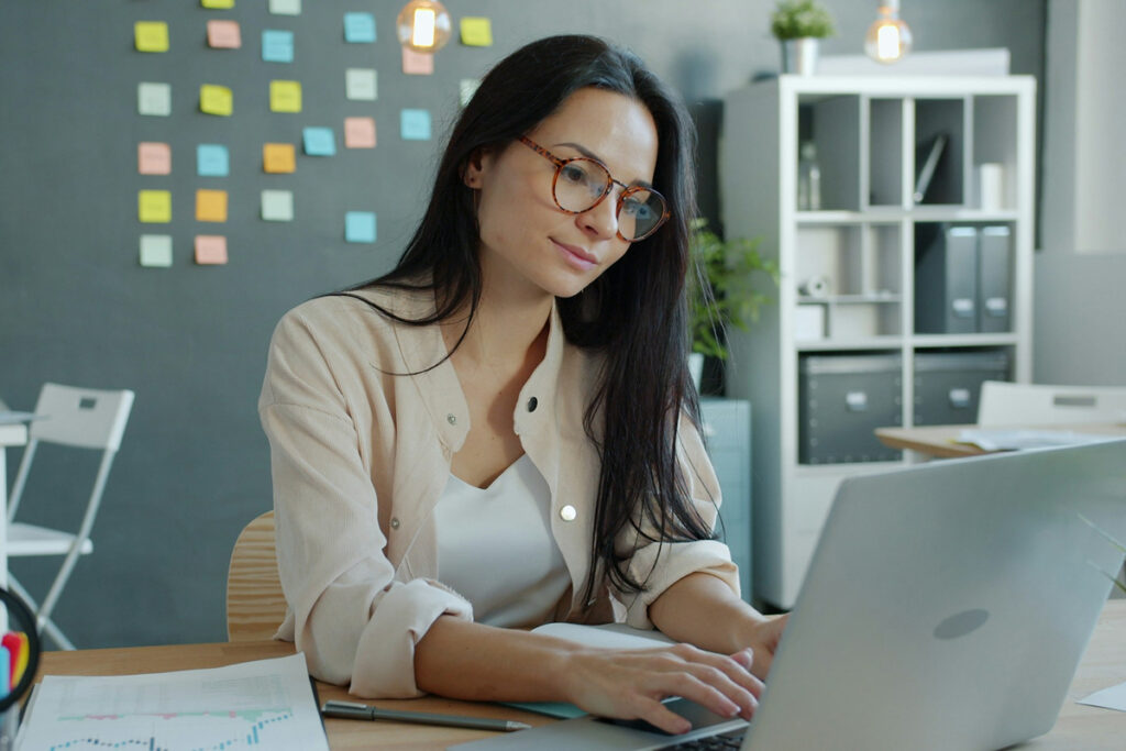 ai development agency dubai — Dubai skyline with AI technology overlay - Photo by Darlene Alderson on Pexels